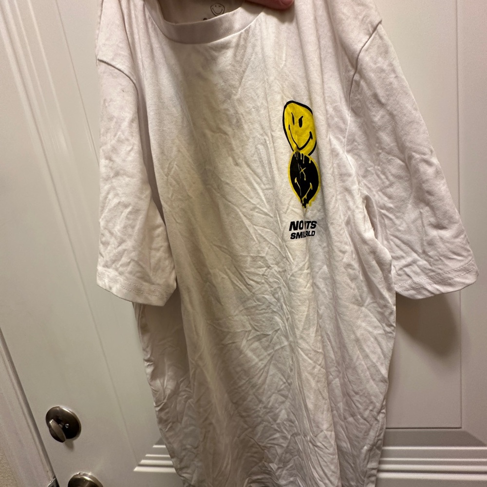 Smiley World Graphic White Short Sleeve Tee